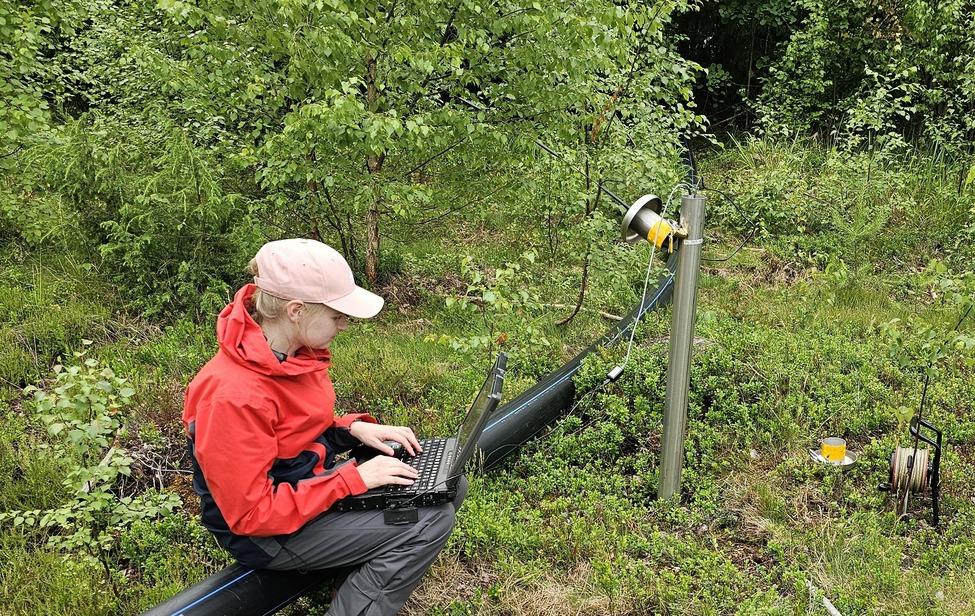 Suunnittelemme automaation, toteutamme sen maastoon ja varmistamme mittalaitteiden toimivuuden myös asennuksen jälkeen.